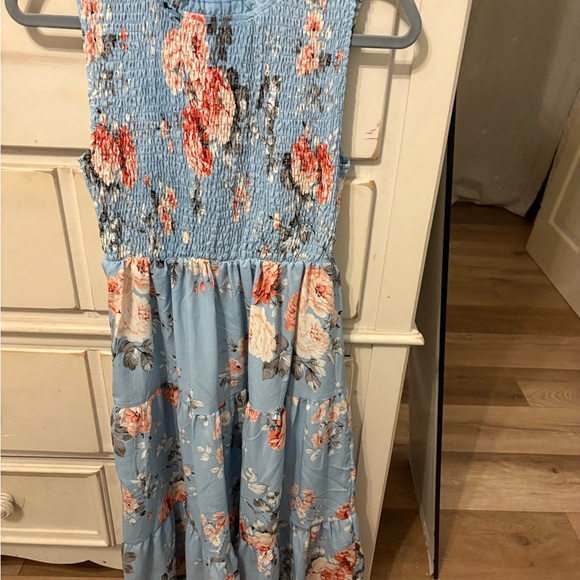 SHEIN Dresses & Skirts - SHEIN floral blue dress women’s